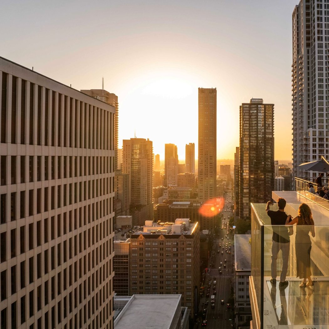The Riu Rooftop Chicago 1