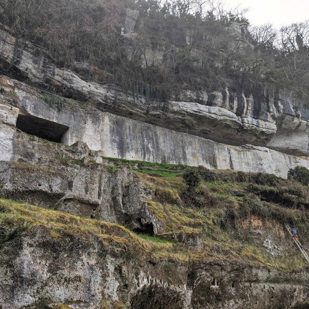 Prehistoric Sites and Decorated Caves of the Vézère Valley 4