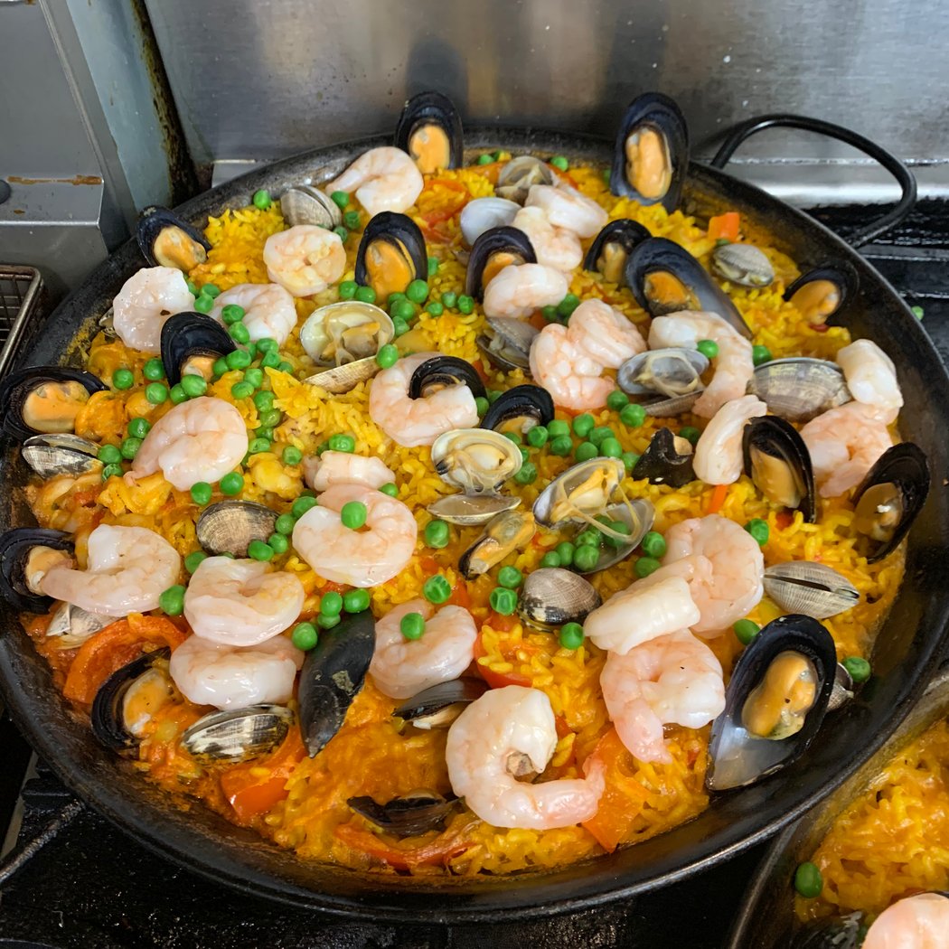 Esperpento Restaurant 1