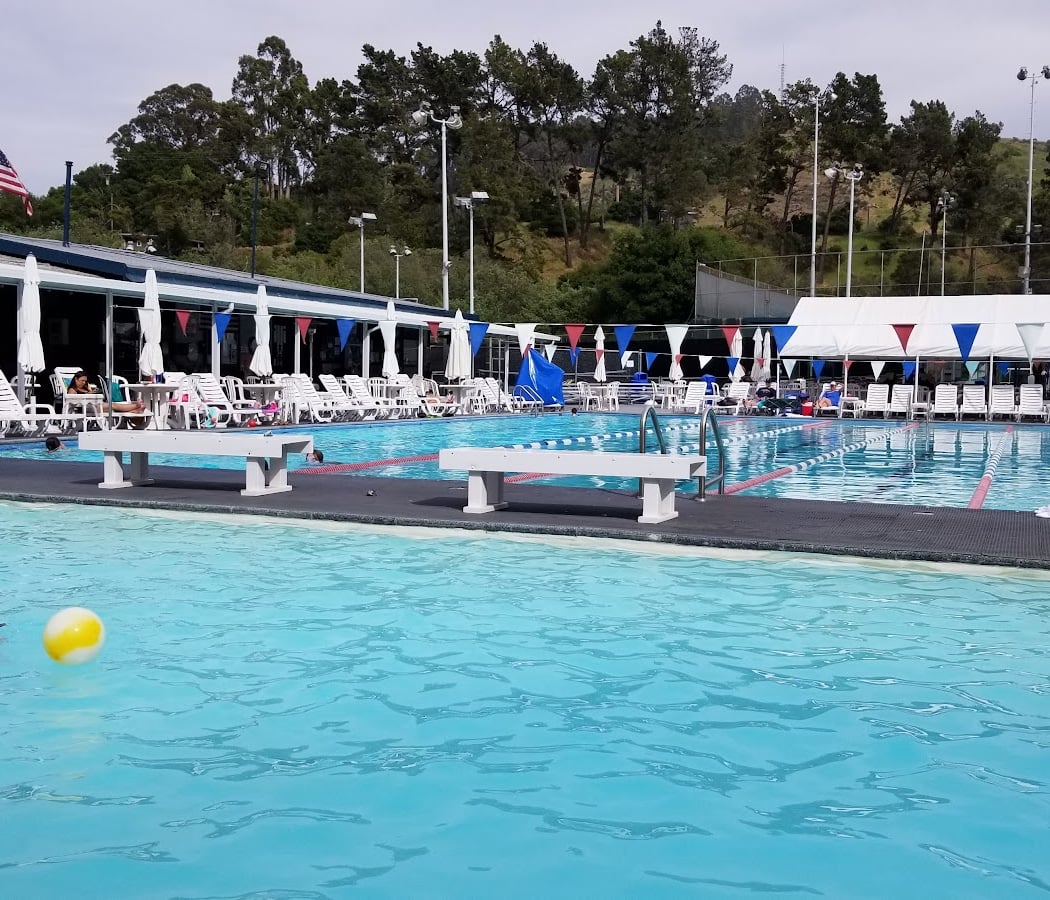 Bay-O-Vista Swim & Tennis Club 1