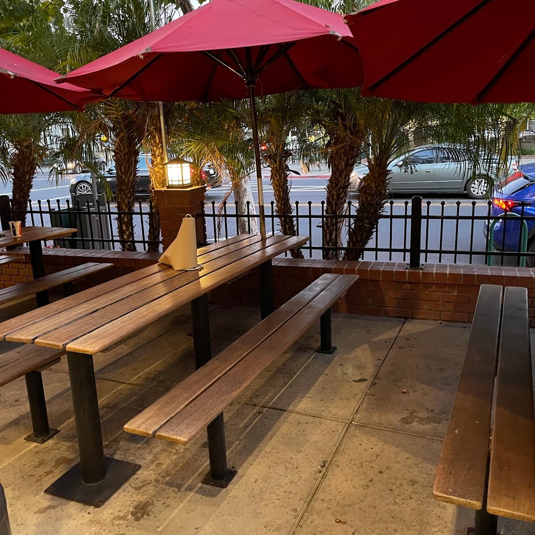 Main Street Burgers 2