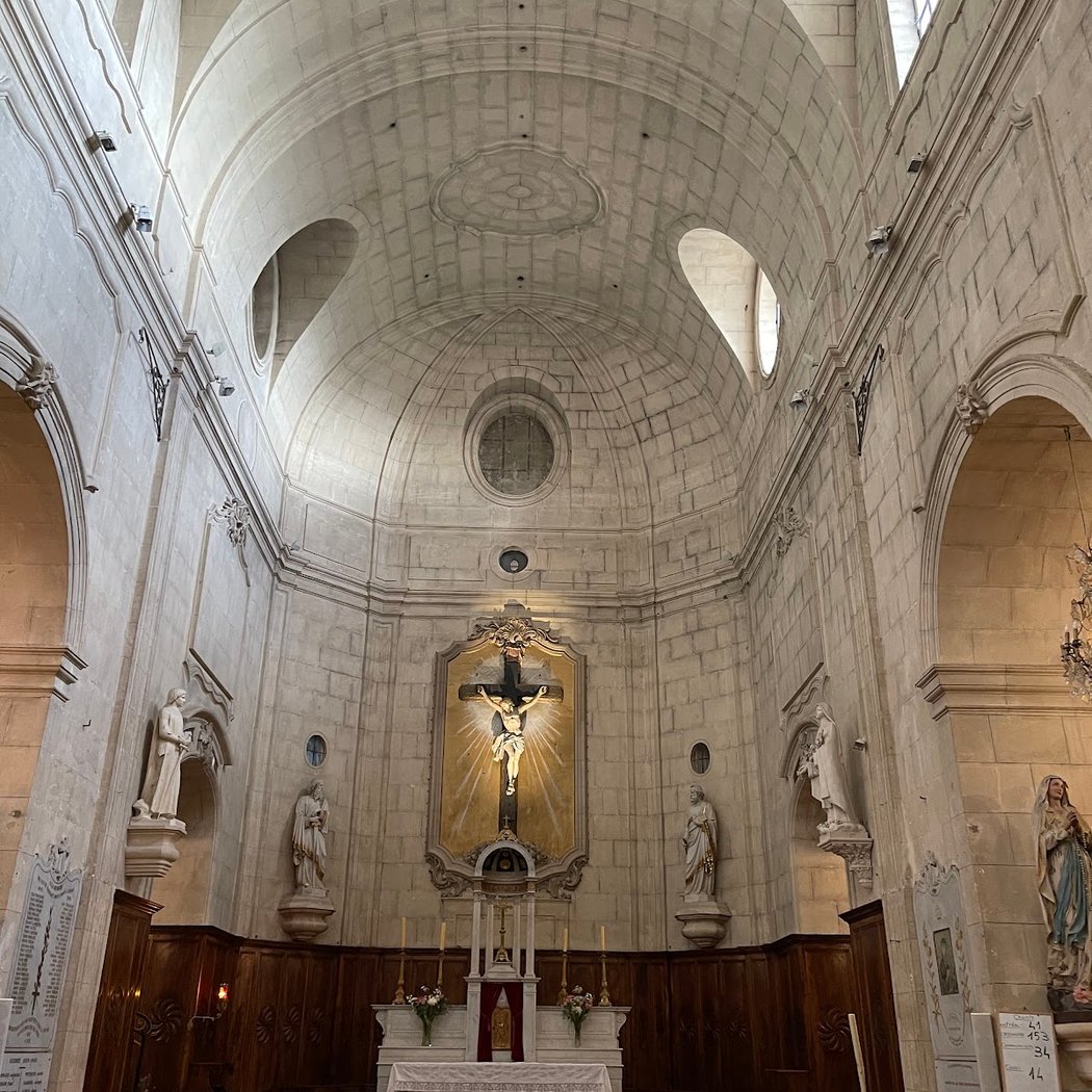 Paroisse catholique Sainte-Croix Maussane les Alpilles 1