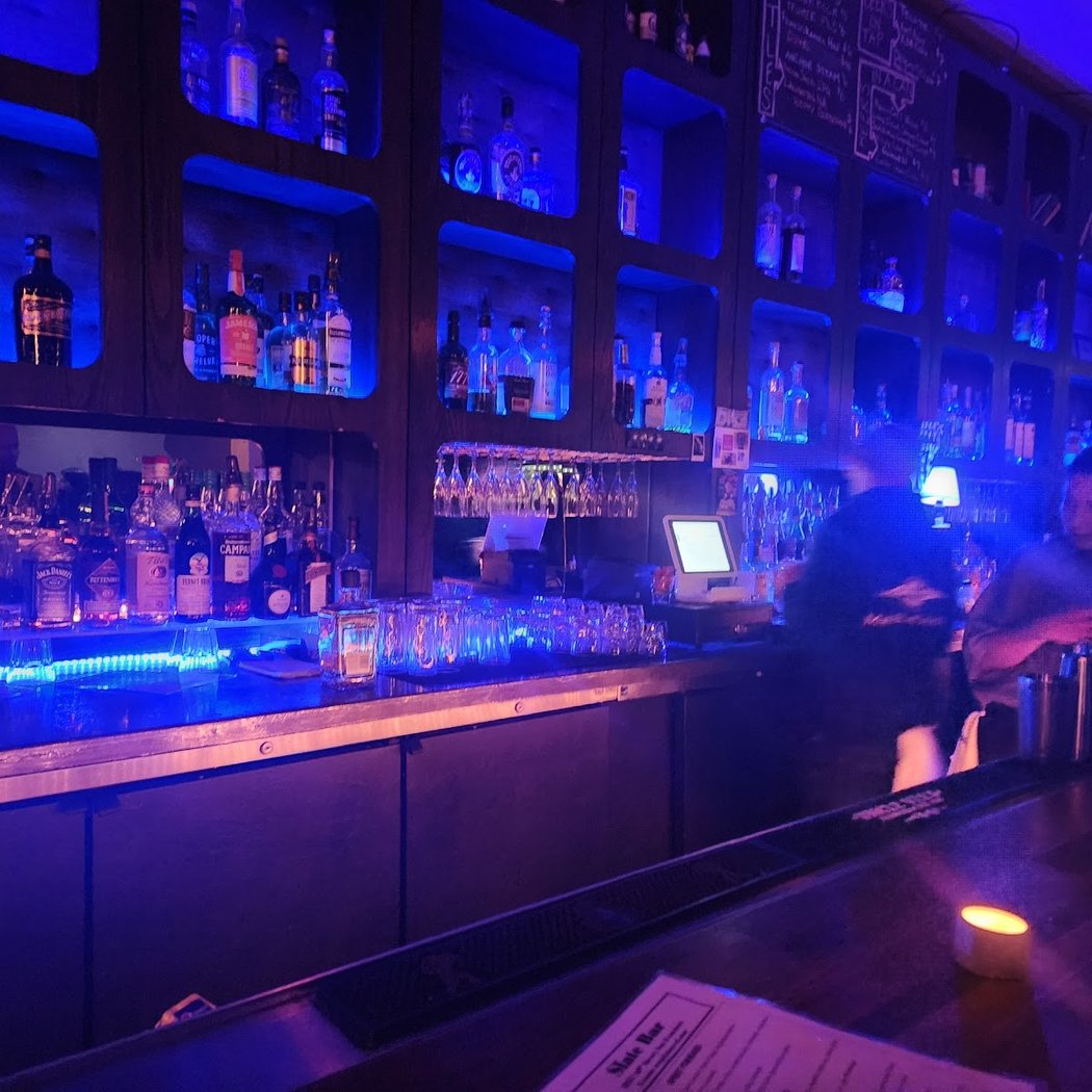 Slate Bar - PERMANENTLY CLOSED 3