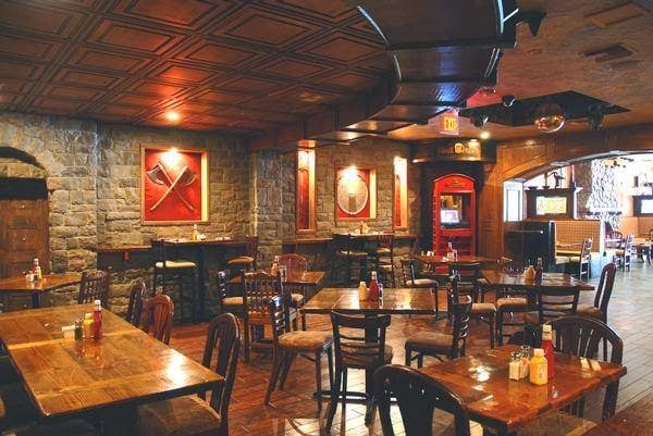 Roxy's Pub 1