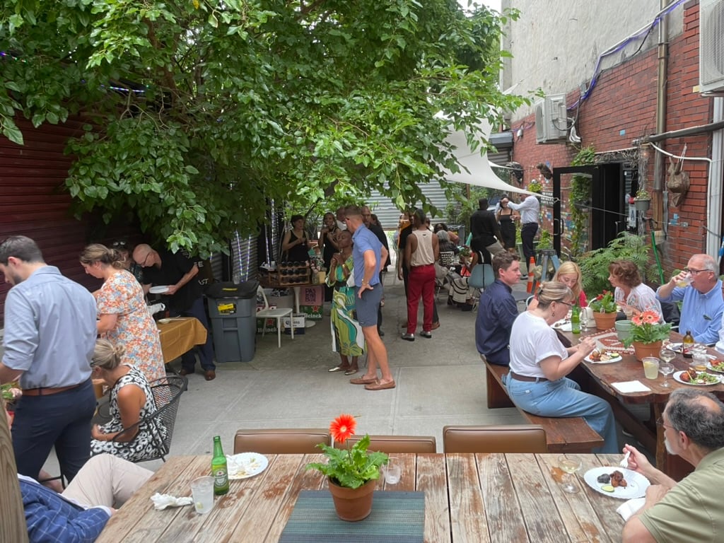 Art Cafe + Bar 3