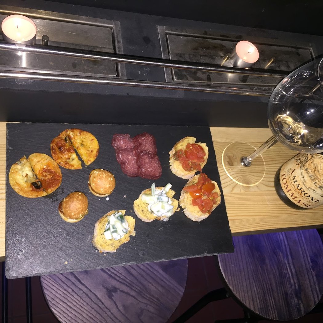 LA TOURMENTE Cocktail Bar 3
