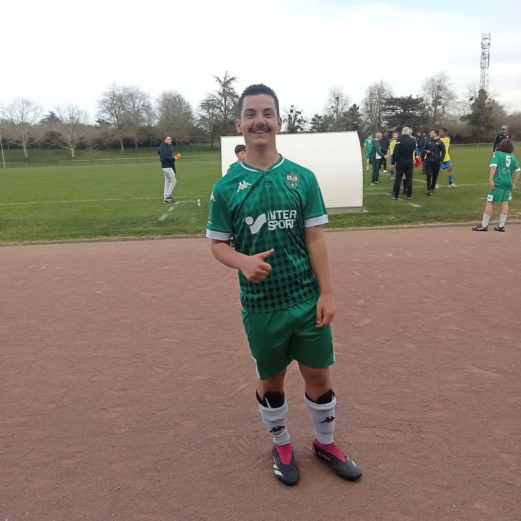 Stade Eloi Ménélec 1