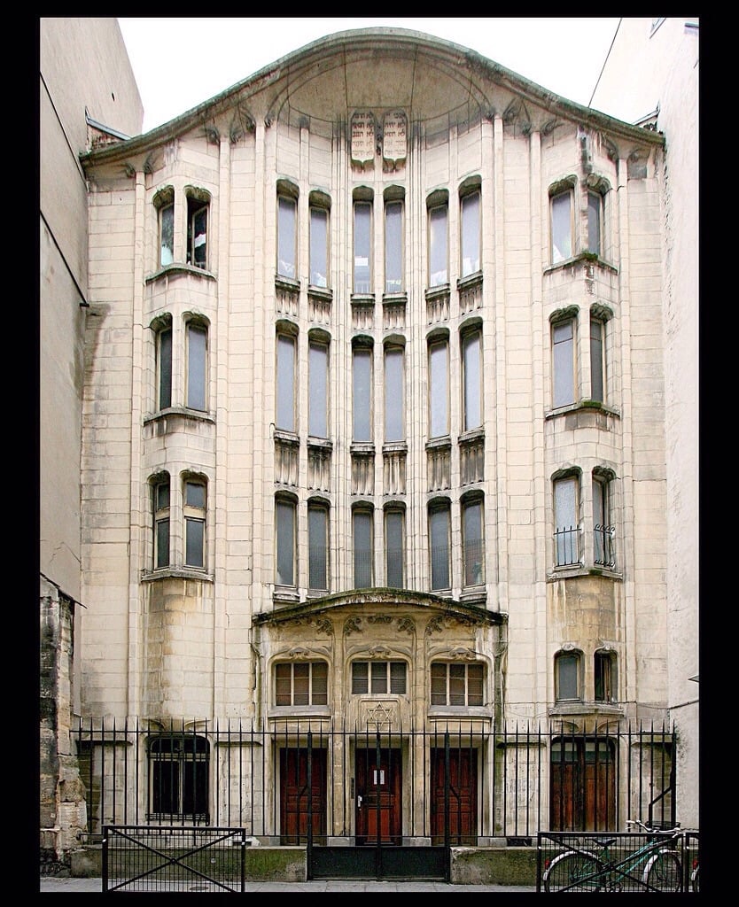 Agoudas Hakehilos Synagogue 1