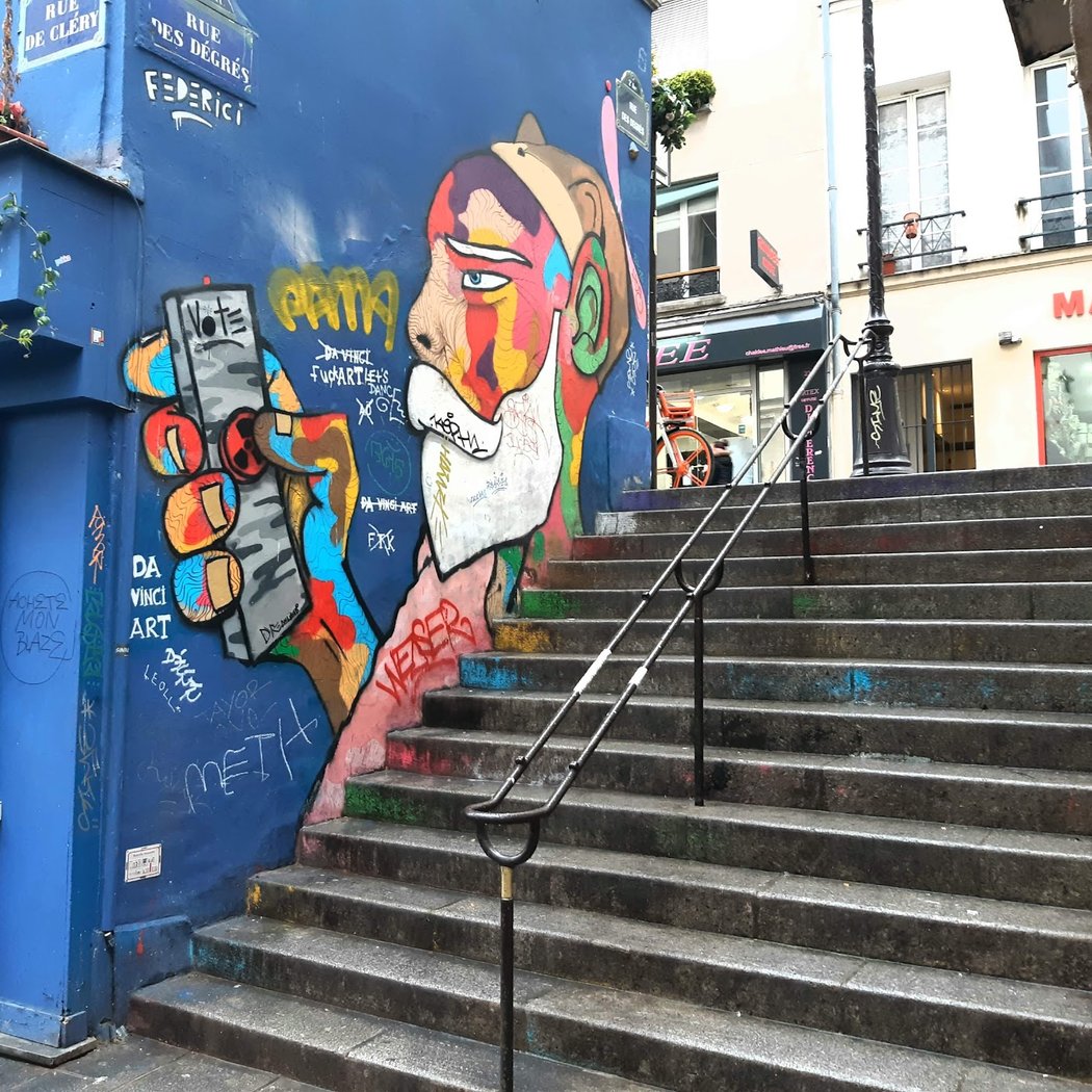 Rue des Degrés 1