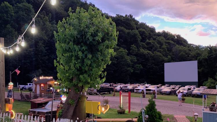 Four Brothers Drive-in 2