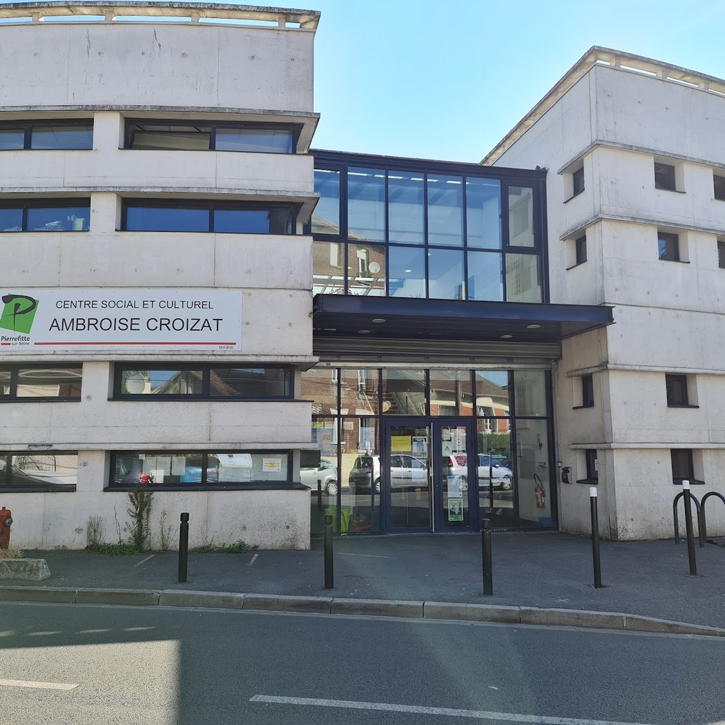 Pierrefitte Centre Social Et Culturel Ambroise Croizat 1