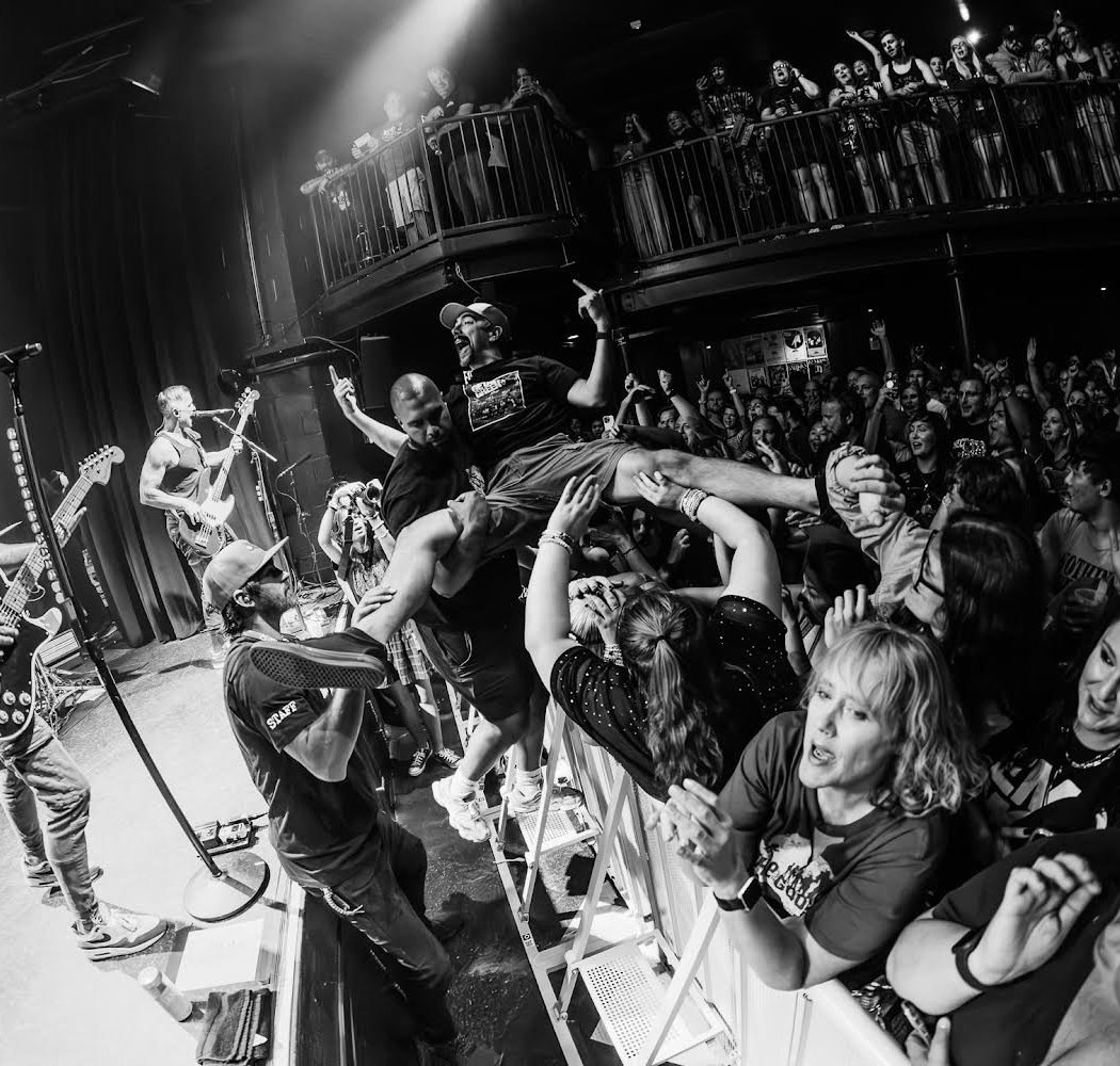 The Emo Night Tour 4