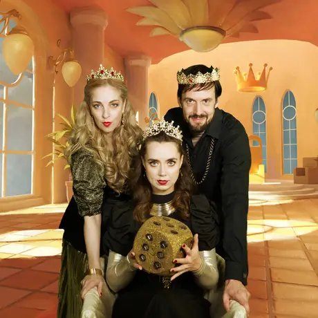 Chaos Royal: IMPROTANIA – das Spiel um die Krone