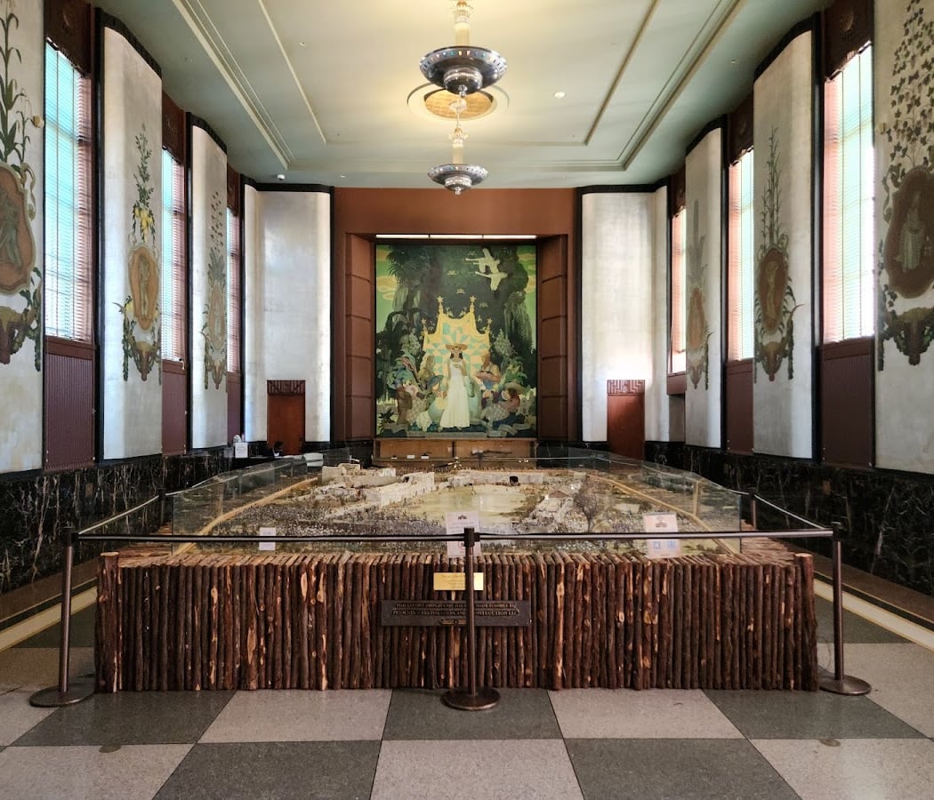 The Hall of State 2