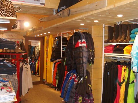 Risoul Sports - Risoul 1850 Ski Rental 2