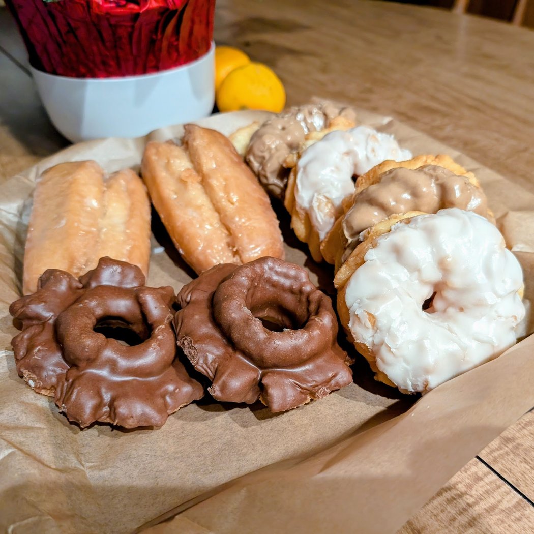 Tan's Doughnuts 1