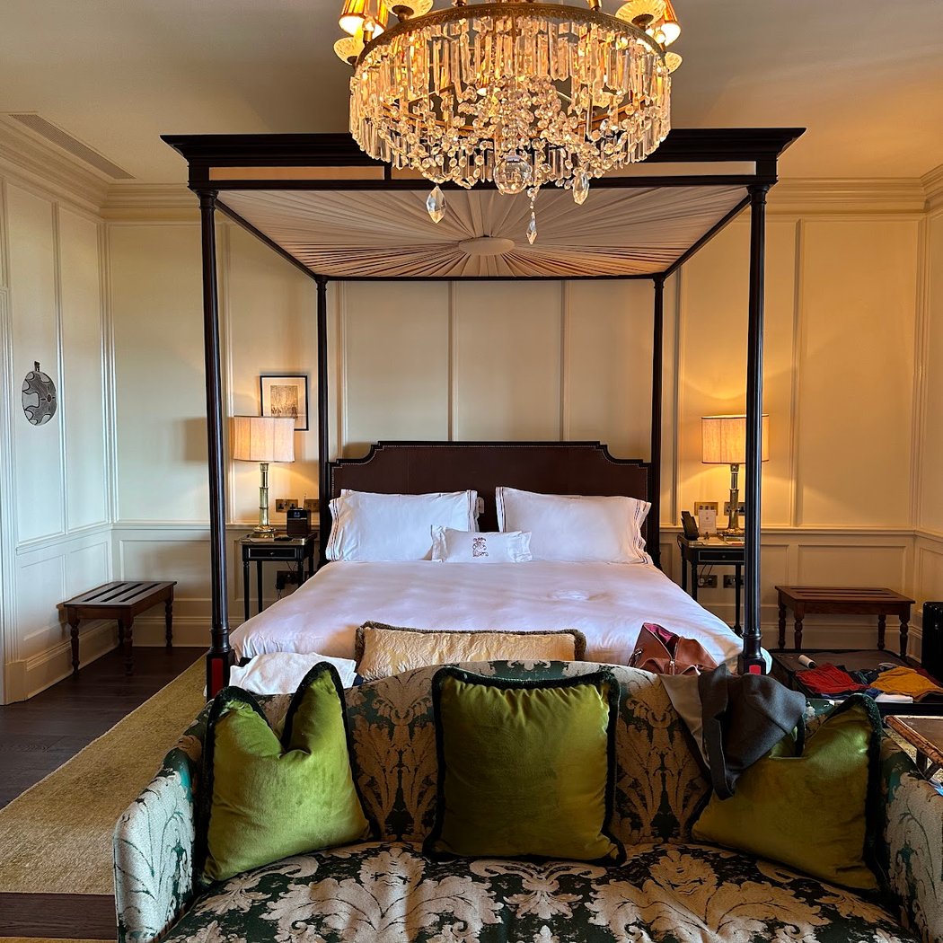 Estelle Manor 2