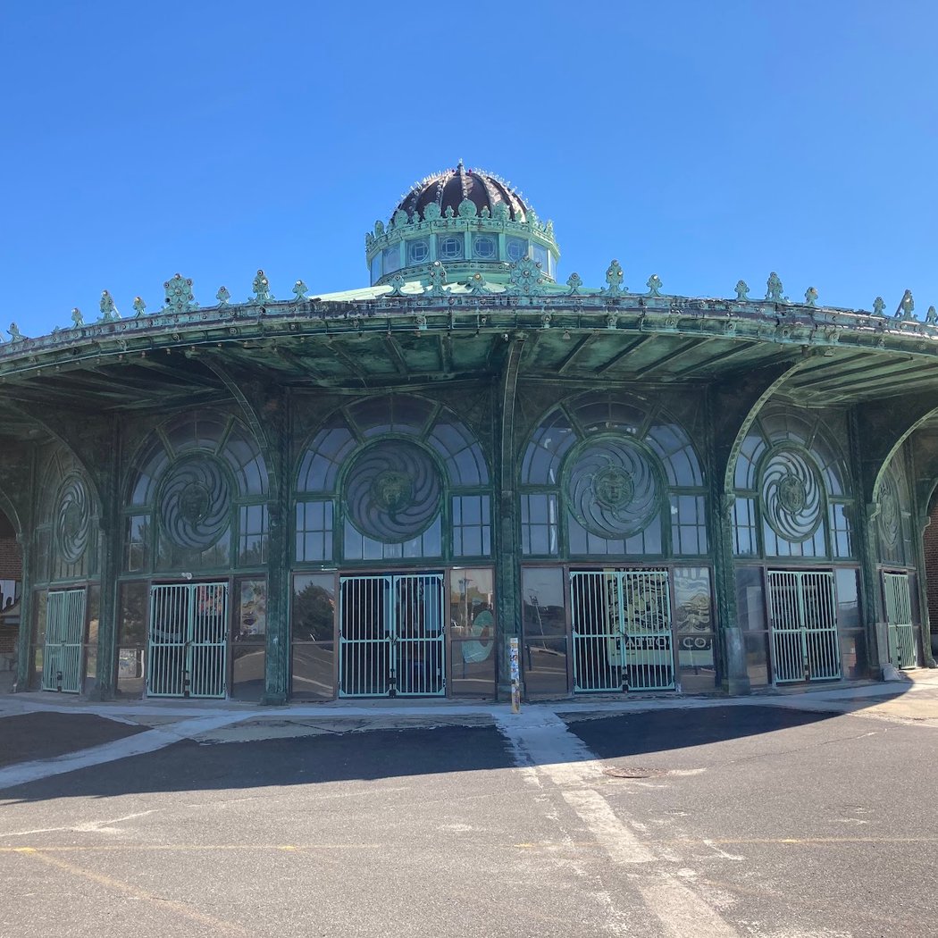 The Carousel Building 2