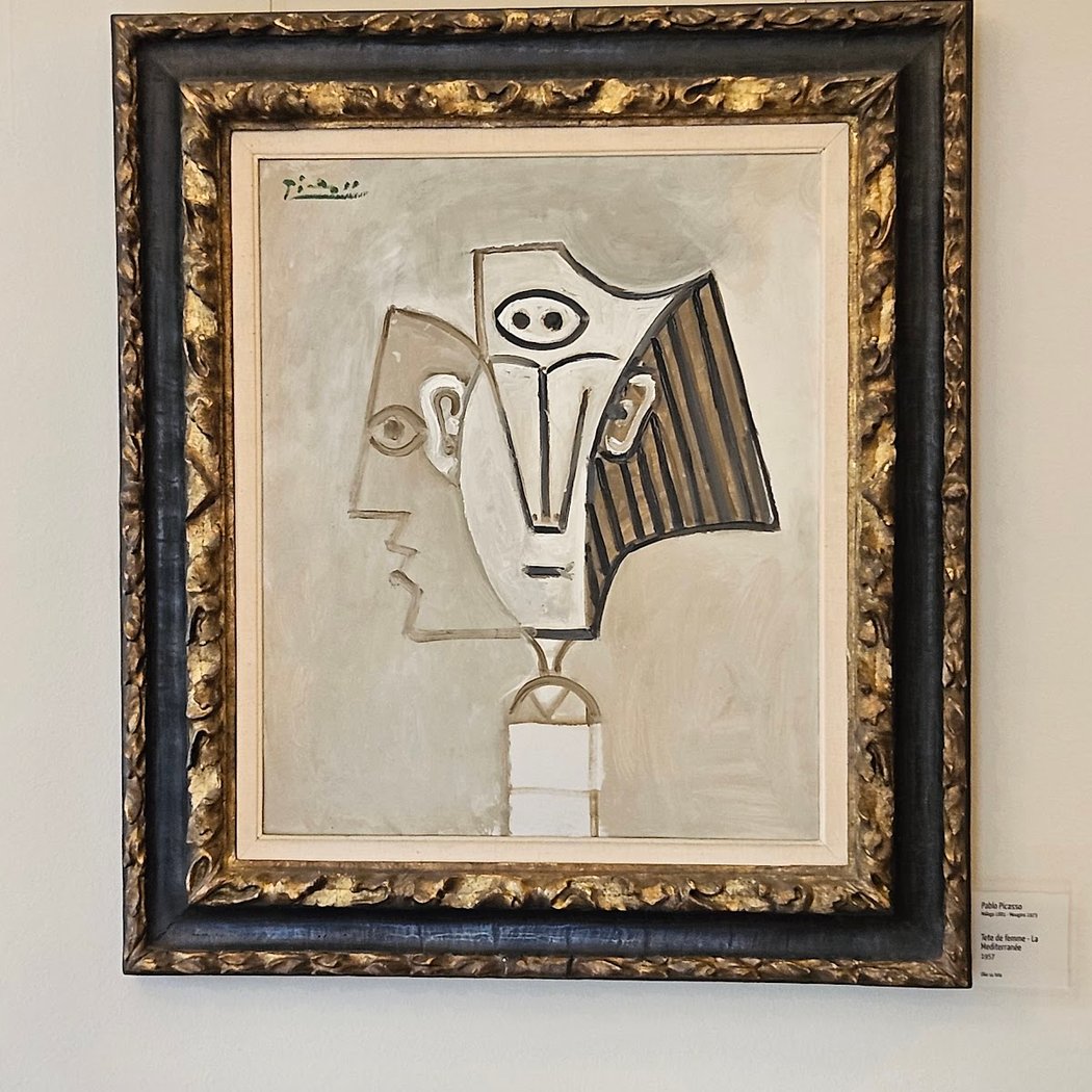 Modern Art Gallery 1