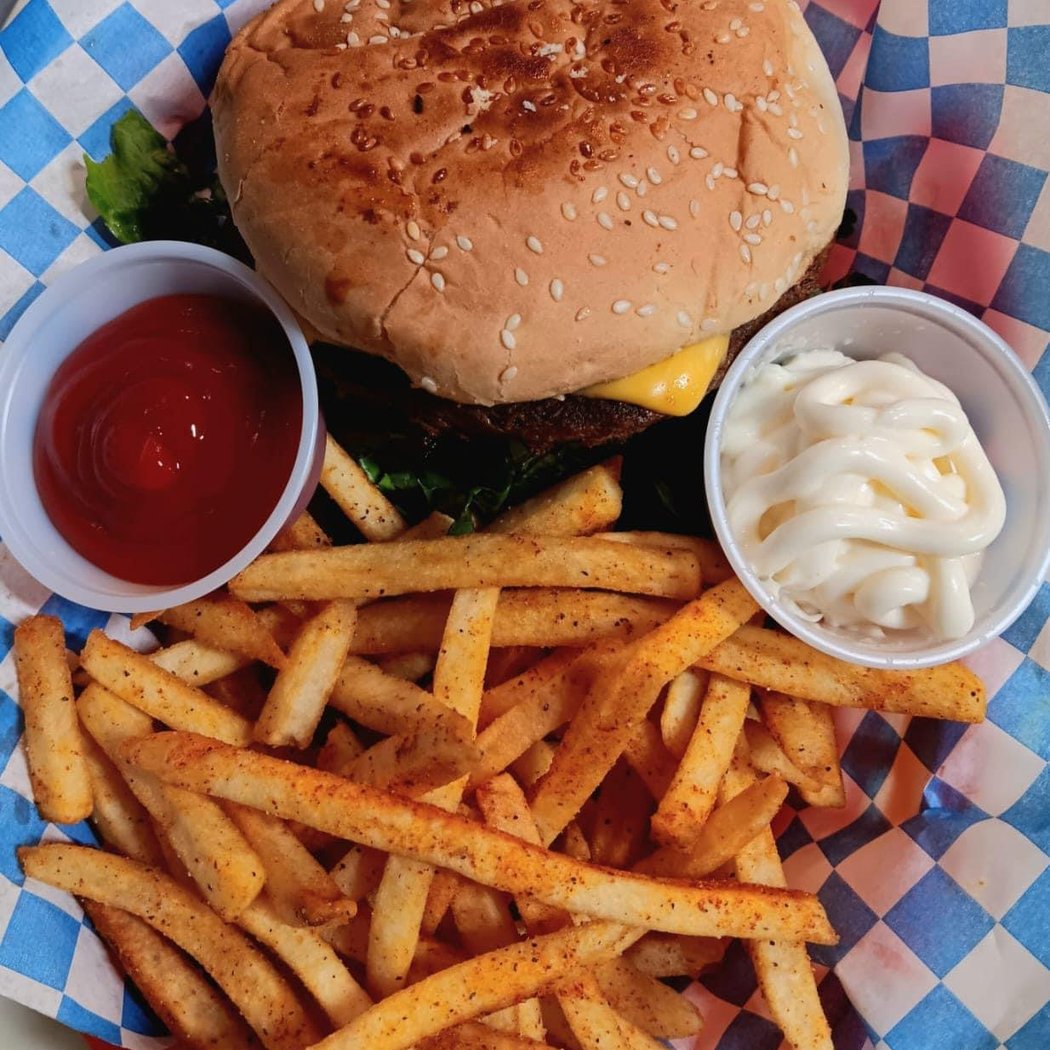 Rickey’s Sports Lounge 4