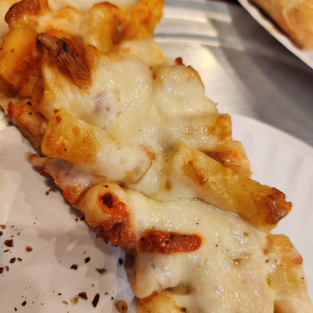 Benny's Brick Oven Kosher Pizza 3