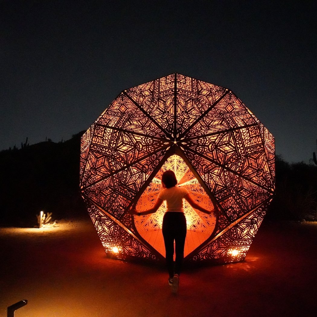 Patterns in Nature: LightForm 2