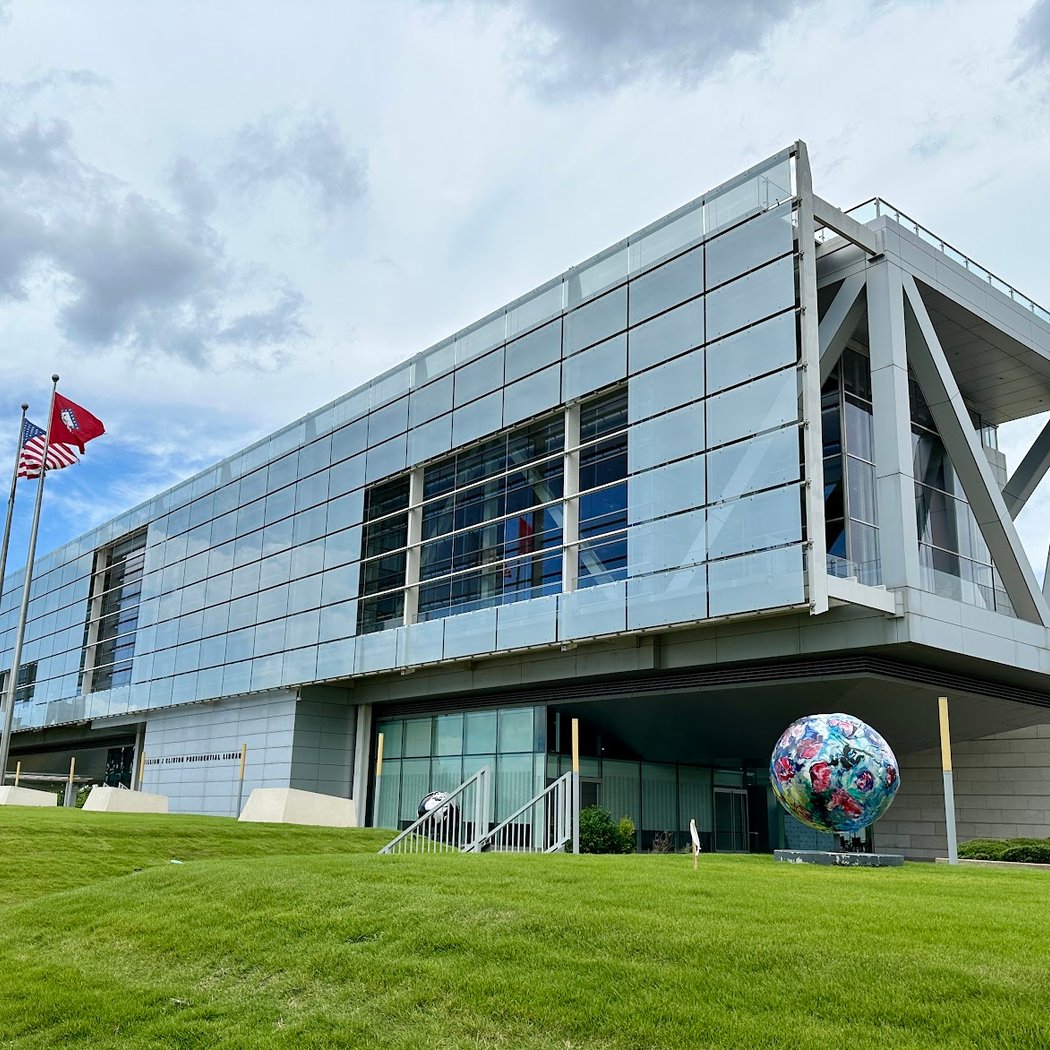 William J. Clinton Library and Museum 2