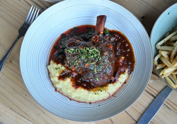 Tavola Rustica - Larkspur 2