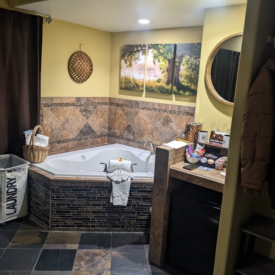 Glen Ellen Inn 3