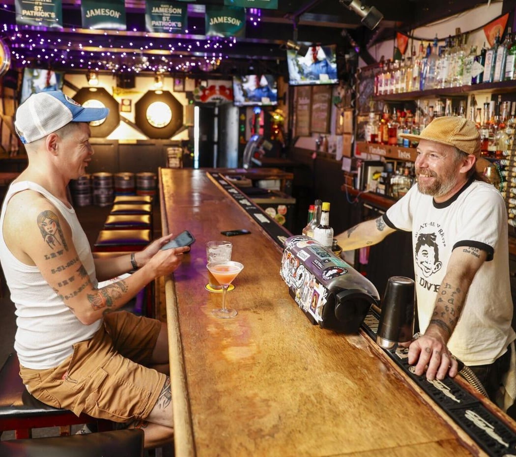 Flanahan's Pub 1