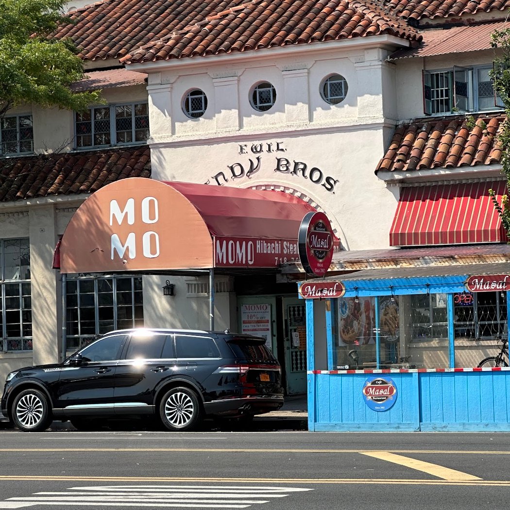 Momo Hibachi Steak House & Bar 2