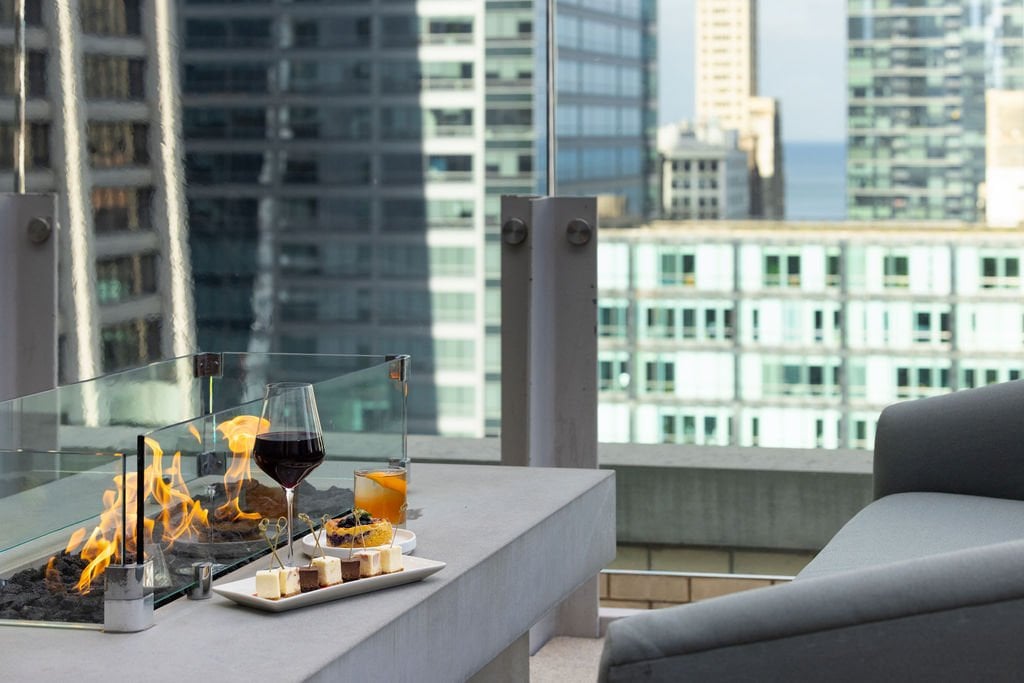 Aire Rooftop Bar Chicago 1