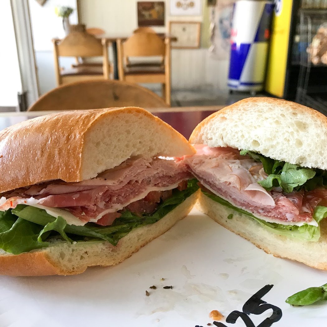 Giugnis Deli 3
