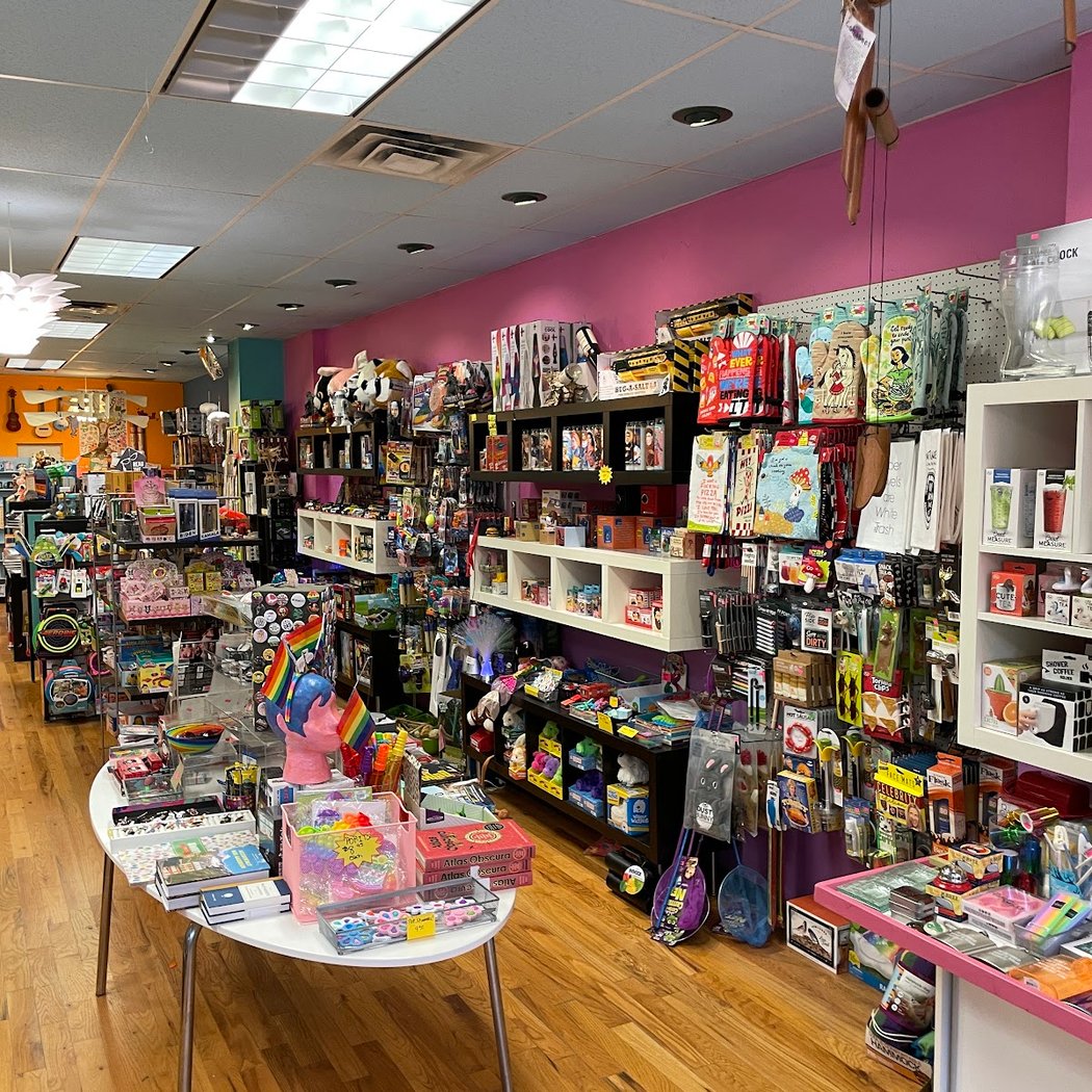 Play Toys & Gifts 3