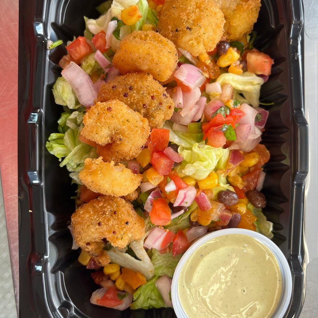 Betty's Shrimp Bucket and Grill 3