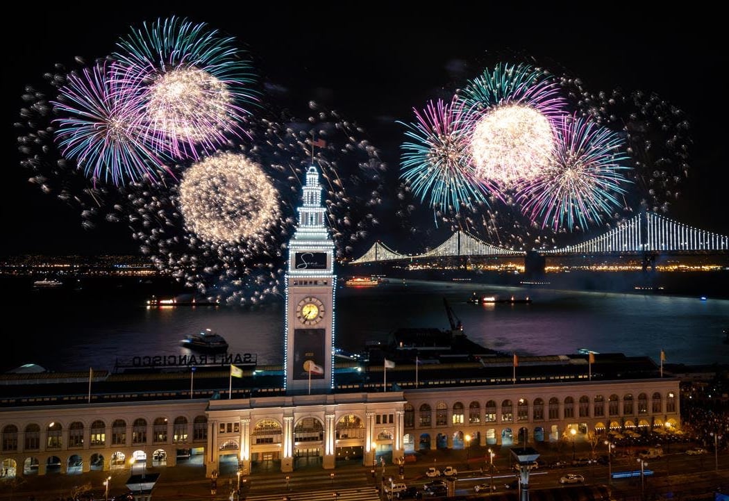 NYE Fireworks on the Embarcadero 1