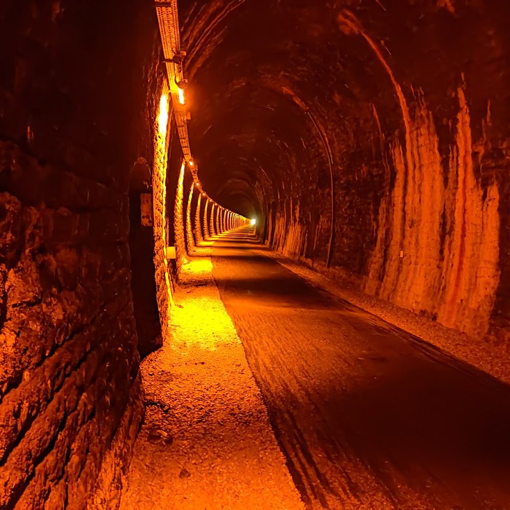 Voie verte ancien tunnel voie ferrée 2