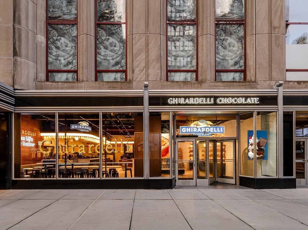 Ghirardelli Chocolate & Ice Cream Shop 3