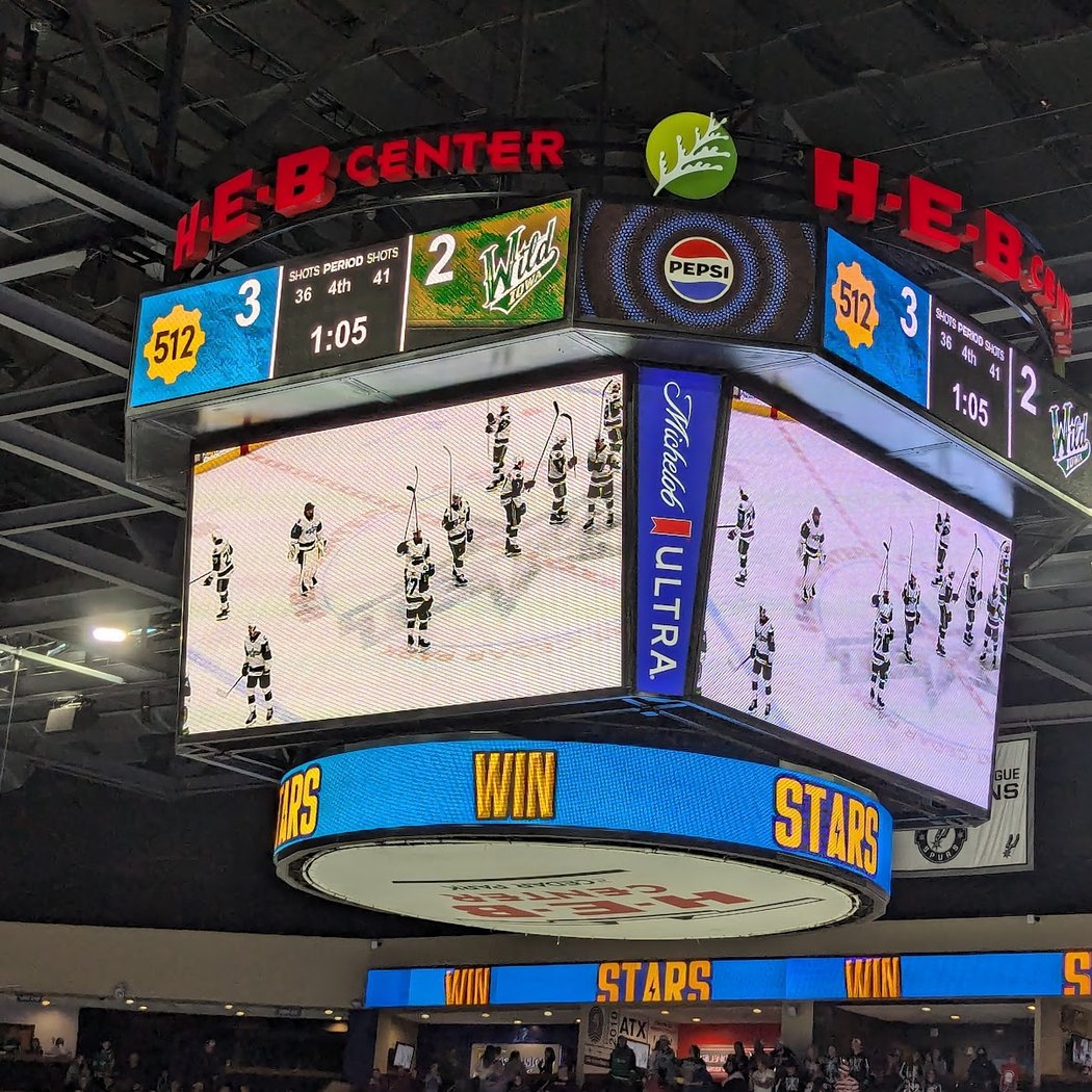 Chicago Wolves vs Texas Stars Military Appreciation Weekend presented by Budweiser Mini Stick Giveaway 4