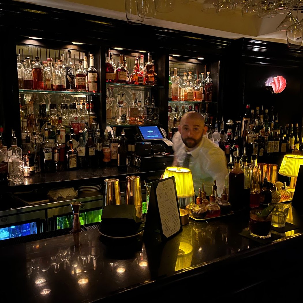 Melody’s Piano Bar 4