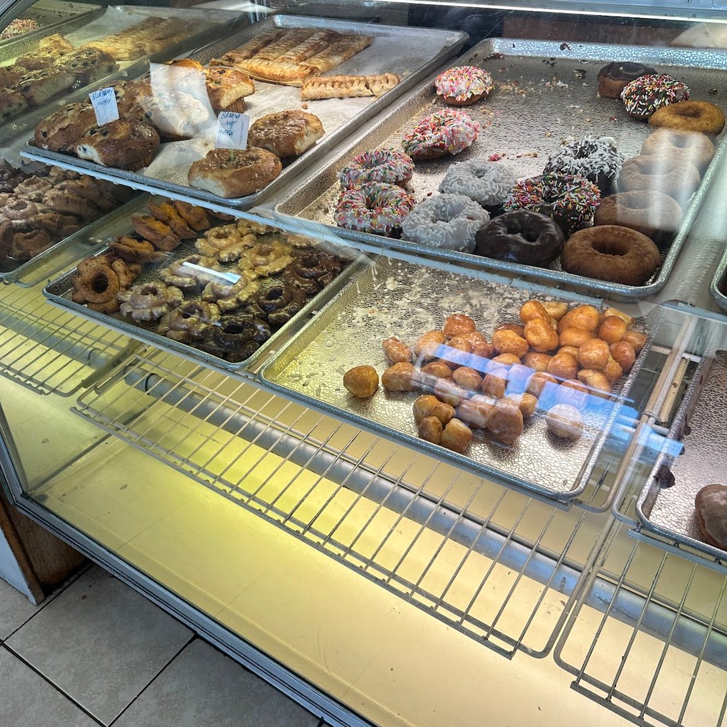 Happy Donuts 4
