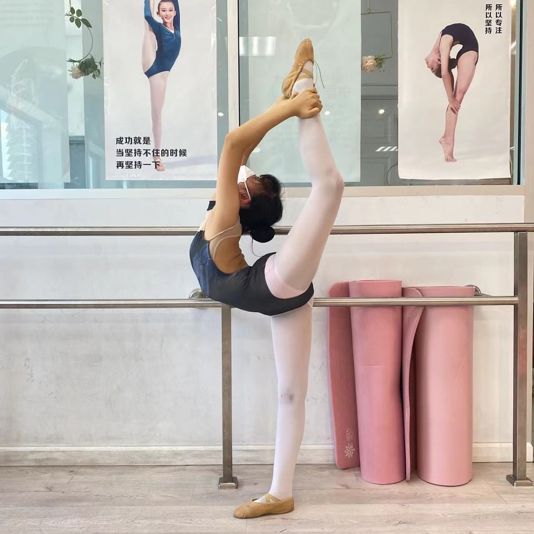 D&M dancing art studio爱艺舞蹈艺术学校 3
