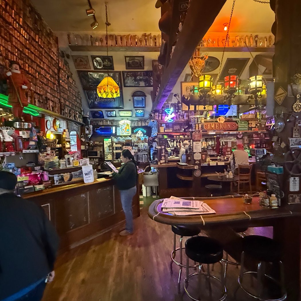 Cameron's Pub & Restaurant 1