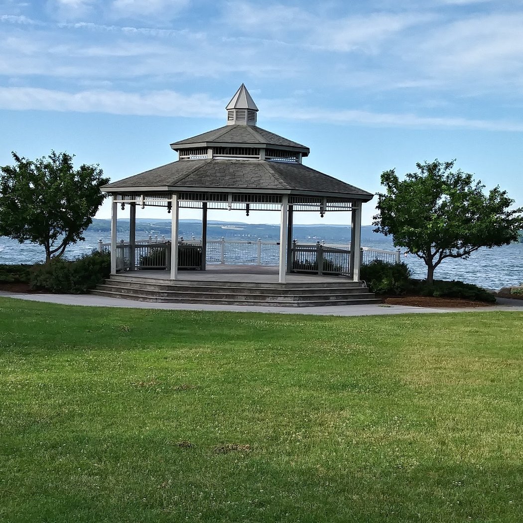 Canandaigua Lakefront Art Show 3