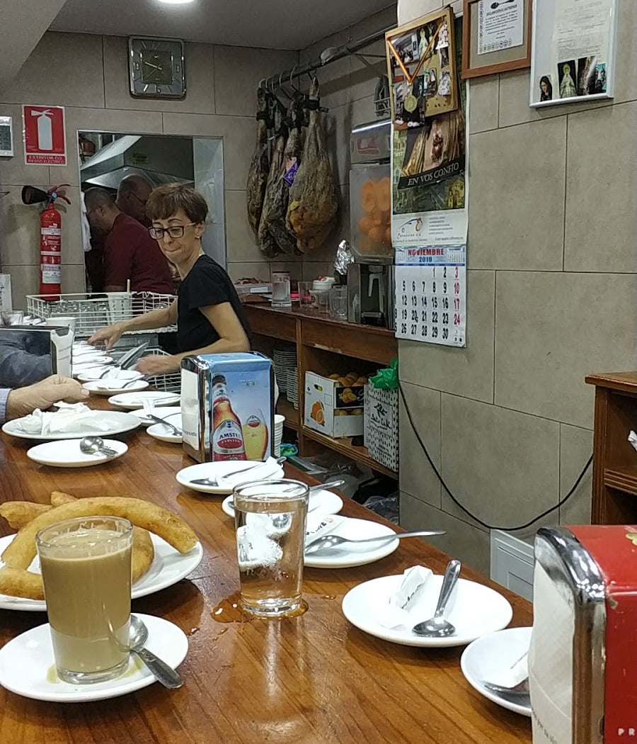 Cafeteria El Pilar 2