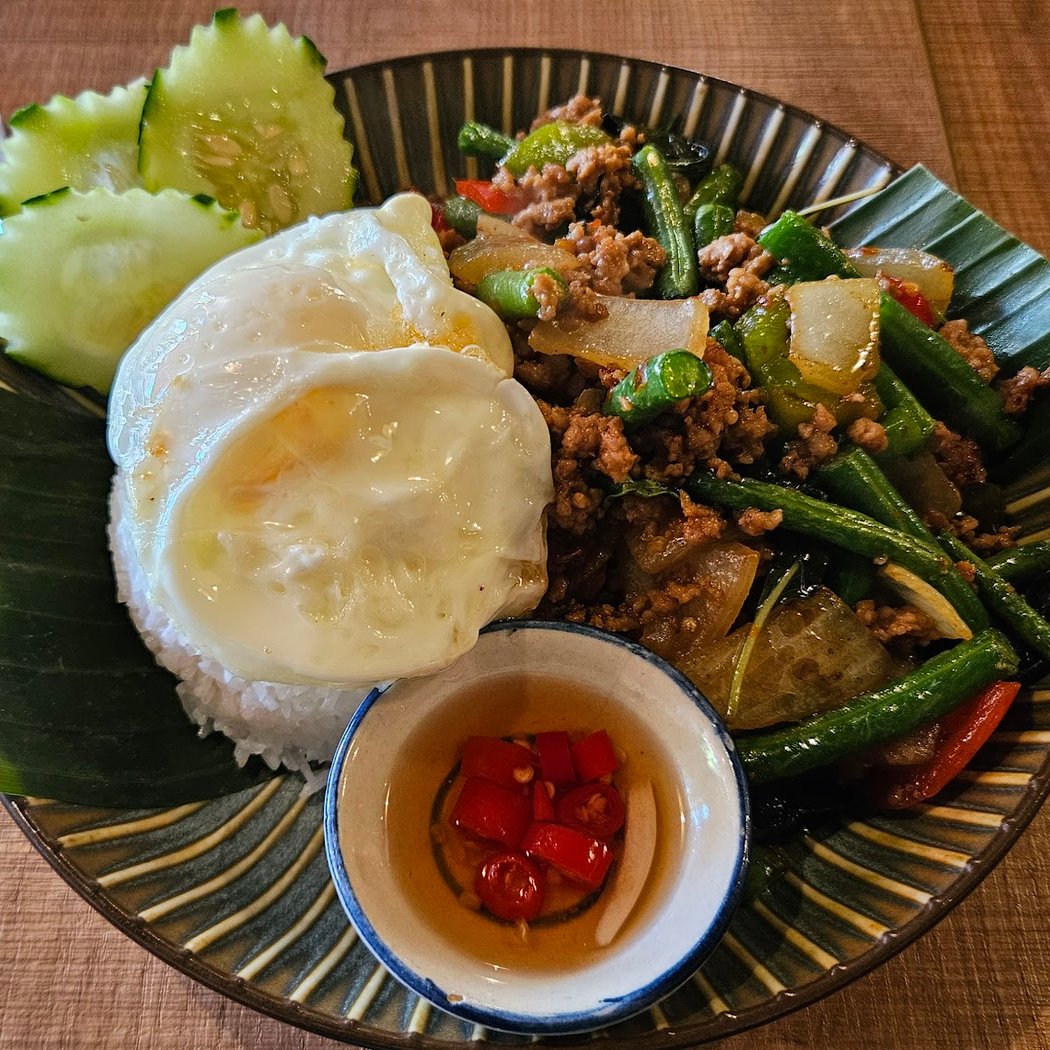 Attraros Thai Eatery 3