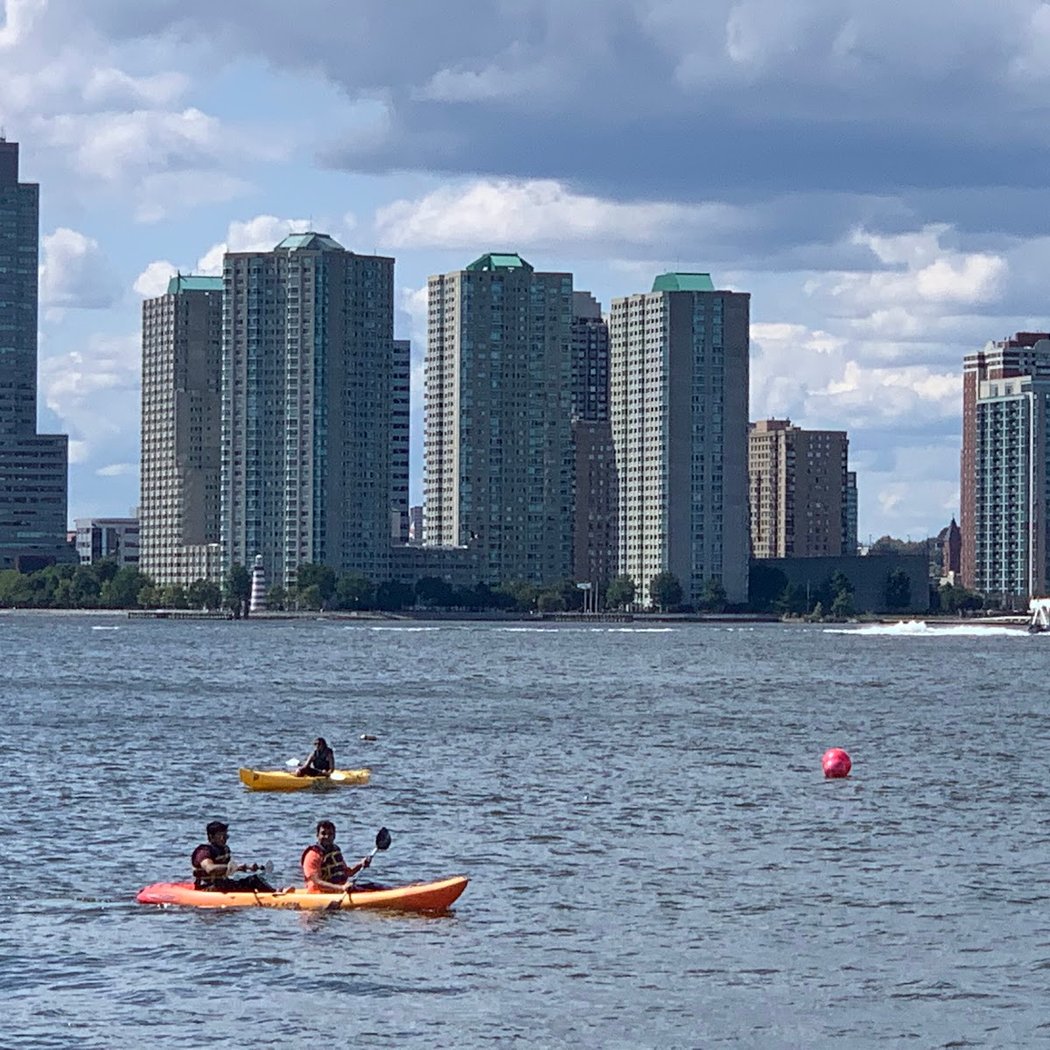 Free Kayaking at Pier 26 1