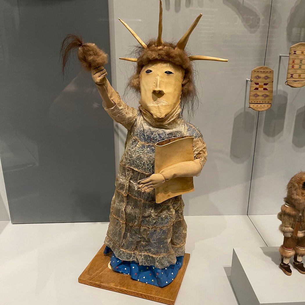 Clearly Indigenous: Native Visions Reimagined in Glass 1