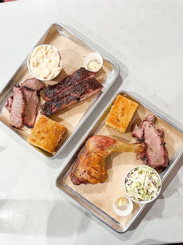 Smoking Pig BBQ 4