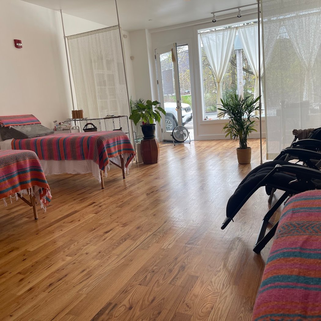 Small Group Class: Gentle Yoga & Meditation 4